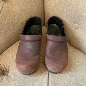 Dansko clogs size 39